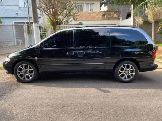 CHRYSLER CARAVAN 3.3 LE 4X2 V6 12V GASOLINA 4P AUTOMÁTICO